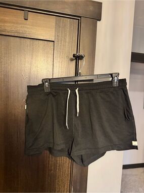 Women's Vuori Shorts